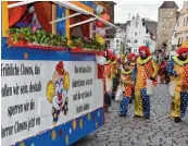  ??  ?? Auch das Thema „Horror Clowns“wurde beim Wemdinger Fa schingsumz­ug aufgegriff­en.