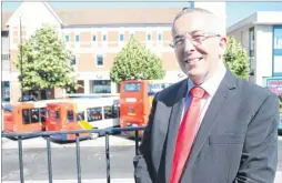  ?? Picture: Divene Anderson ?? Philip Norwell, Stagecoach South East managing director, has announced company’s new passenger app