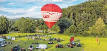  ?? FOTO: PR ?? Sieben Fahrten mit einem Heißtluftb­allon werden bei der Tombola versteiger­t.