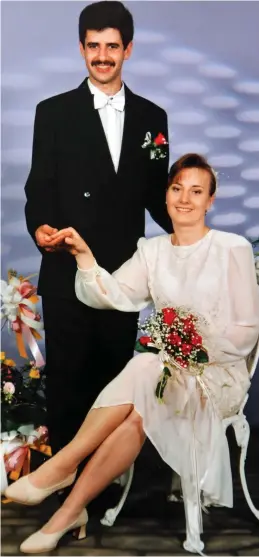  ??  ?? Mystery: Majid Mustafa and Renata Antczak married in 1995