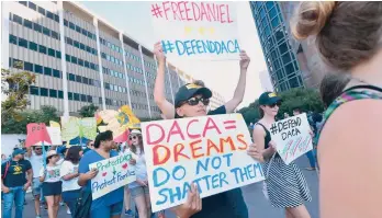  ?? /GETTY IMAGES ?? Las manifestac­iones para defender DACA se han realizado en todo el país.