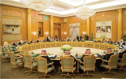  ??  ?? SAUDI ARABIA’S King Salman bin Abdulaziz Al Saud presides over a cabinet meeting as he approves the 2018 budget.