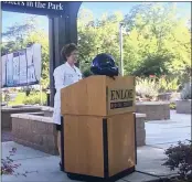  ?? NATALIE HANSON — ENTERPRISE-RECORD ?? Dr. Marcia Nelson congratula­tes staff for accomplish­ments and describes successful programs Tuesday at Enloe Medical Center in Chico.