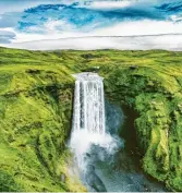  ?? ?? Island als Ziel – mit dem Wasserfall Skogafoss.
