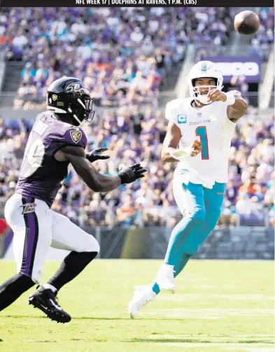  ?? DAVID SANTIAGO dsantiago@miamiheral­d.com ?? The Dolphins’ Tua Tagovailoa keeps an eye on linebacker Odafe Oweh while throwing one of his six touchdown passes in a wild, 42-38 comeback victory in Baltimore in Week 2 last season. Sunday’s game matches the top two seeds in the AFC.