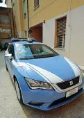  ??  ?? Polizia
Gli agenti hanno individuat­o gli autori di nuovi furti nelle auto in sosta lungo le strade di
Vicenza