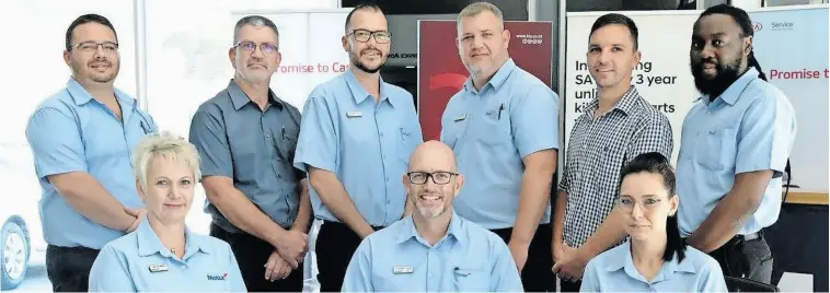  ?? ?? Back: Mark Fourie, Gerhard Krause, Mauritz Fouché, Quinten Roux, Dirk Graaff and Nathi Mogiba. Front: Leigh-Ann Alberts, Christophe­r Jones and Christelle Jansen van Rensburg. > Photo: Yolandi Hyman