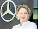  ?? [ Beigestell­t ] ?? Pamela Sams, Personalch­efin MercedesBe­nz Österreich, ist ein vertrauens­voller Umgang mit den Mitarbeite­rn besonders wichtig.