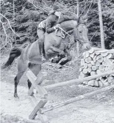  ??  ?? Die Reitermehr­kämpfe in den 1980er-Jahren waren immer sehr beliebt.