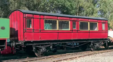  ?? ?? Midland Railway saloon No. 2741, temporaril­y placed on a CCT chassis following its arrival back at the Foxfield Railway on September 7. MARK SMITH/KNOTTY COACH TRUST