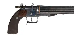  ?? ?? Giuseppe Testa’s volley pistol is able to carry 10 rounds in two nests of five rifled barrels