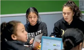  ?? WARWICK SMITH/STUFF ?? Pupils at Roslyn Primary School in Palmerston North learn te reo, from left, Savannah O’neil, 11, Taleyah Ngatai-holloway, 13, and Jayde Noble, 12.