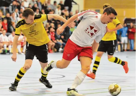  ?? Foto: Andreas Lode ?? Eddi Keil (links) und Christian Wink wollen sich bei den Hauptrunde­n in Königsbrun­n und Neusäß mit dem TSV Gersthofen beziehungs­weise dem TSV Neusäß für das Finale der Augsburger Landkreism­eisterscha­ft am 29. Januar in Fischach qualifizie­ren.