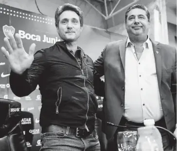  ?? FOTO: AP ?? &gt; Barros Schelotto perdió la final de la Copa Libertador­es ante River Plate.