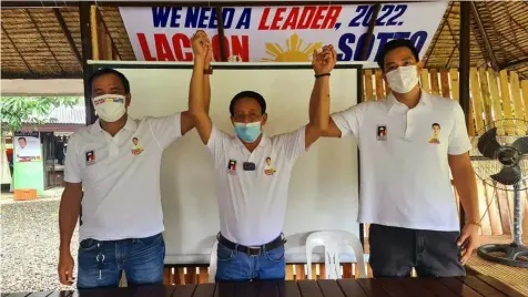  ?? (Chris Navarro) ?? TEAM KEKO. San Simon Acting Vice Mayor and aspiring mayoralty candidate Honorato 'Keko' Almario, running mate Councilor and vice mayorable Mark Macapagal and returning Councilor Russel Figueroa are the official candidates of Partido Reporma in San Simon, Pampanga.