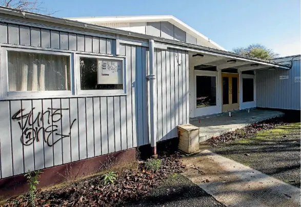  ?? PHOTO: MURRAY WILSON/FAIRFAX NZ ?? The old Taihape College grounds have not been used as a school since 2009.