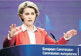  ?? KENZO TRIBOUILLA­R / AFP ?? La presidenta de la Comissió Europea, Ursula von der Leyen