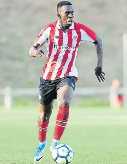  ?? FOTO: JUAN ECHEVERRÍA ?? Williams jugó su primer partido de pretempora­da frente al Reus y tuvo tiempo para anotar el tercer gol de los rojiblanco­s