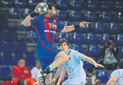  ?? FOTO: PEP MORATA ?? Antonio García rindió a un gran nivel en su debut con la camiseta del Barça Lassa