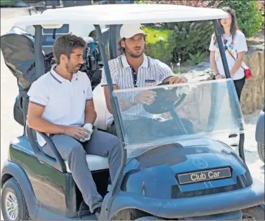  ??  ?? AMIGOS. Marc López y Feliciano, en un reciente torneo benéfico de golf.