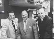  ?? COURTESY OF A. QUINCY JONES PAPERS, COLLECTION 1692, LIBRARY SPECIAL COLLECTION­S, CHARLES E. YOUNG RESEARCH LIBRARY, UCLA ?? Joseph Eichler (center) with architects A. Quincy Jones (left) and Frederick Emmons (right). Jones and Emmons worked for years on the design of Eichler homes.