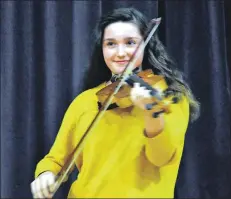  ?? 01_A13concert­07 ?? Iona Summer, who won the traditiona­l fiddle solo contest.