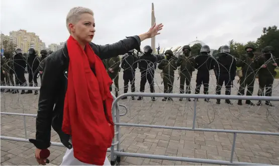  ?? FOTO: FOTO: DMITRIJ LOVETSKIJ/TT-AP, ARKIVBILD ?? Maria Kolesnikov­a under protester i Minsk i augusti.