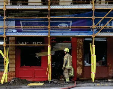  ??  ?? The fire completely decimated the butcher shop