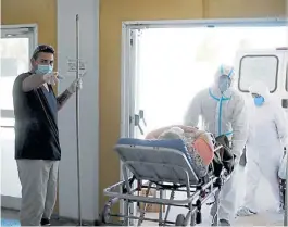  ?? AP ?? Camilla. Un paciente con Covid en un hospital de Mar del Plata.