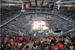  ??  ?? MADRID 2011. El Palacio de Deportes acogió la Copa hace siete años.