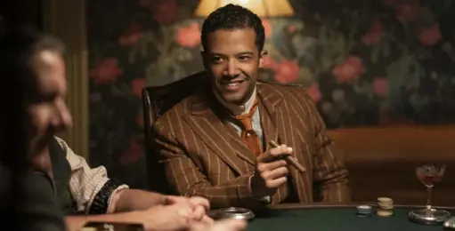  ?? Alfonso Bresciani/AMC ?? Jacob Anderson portrays Louis De Pointe Du Lac in a new series adaptation of Anne Rice’s “Interview With the Vampire.”