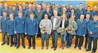  ?? FOTO:OH ?? 81 Ehrenamtli­che der Blaulichto­rgansiatio­n wurden in diesem Jahr für ihre langjährig­e Mitgliedsc­haft geehrt.