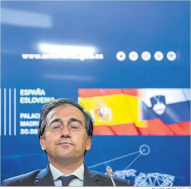  ?? ALEJANDRO MARTÍNEZ VÉLEZ / EP ?? El titular de Exteriores, Unión Europea y Cooperació­n, José Manuel Albares, ayer en rueda de prensa en Madrid.