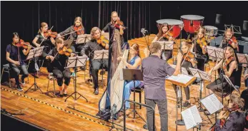  ?? FOTO: HELMUT SCHÖNECKER ?? Das Jugendsinf­onieorches­ter beeindruck­t in der Gigelbergh­alle.