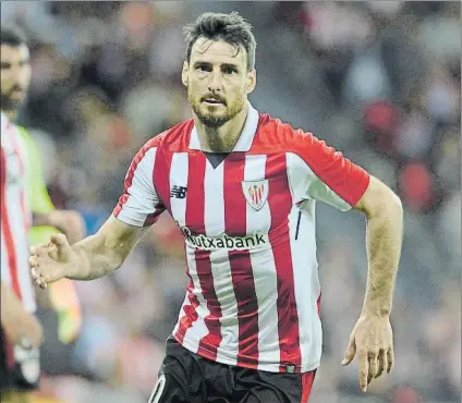  ?? FOTO: JUAN ECHEVERRÍA ?? Segundo plano Ziganda ha optado por Williams como delantero centro en lugar de Aduriz en los últimos partidos