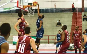  ?? ThiAgo ChAs/DivulgAção ?? Basquete masculino obteve um dos títulos londrinens­es em Apucarana