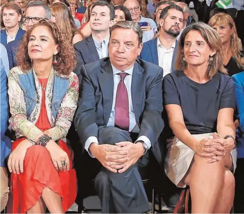  ?? JAIME GARCÍA ?? Los ministros Montero, Planas y Ribera, en la presentaci­ón del «Programa común progresist­a» del PSOE