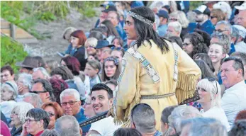  ?? FOTO: BERND BAUR ?? Winnetou begeistert auch dieses Jahr die Zuschauer in Burgrieden. Beim Familienta­g können Besucher hinter die Kulissen schauen.