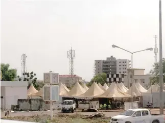  ??  ?? A new terminal is still under constructi­on at Juba Internatio­nal Airport. (AFP)