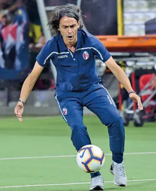  ?? Determinat­o ?? Filippo Inzaghi oggi allenerà la prima partita in campionato da tecnico del Bologna