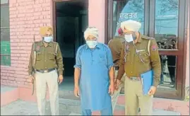  ?? HT PHOTO ?? The accused in police custody in Barnala on Thursday.