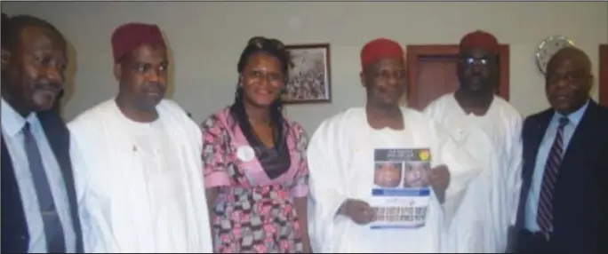  ??  ?? With Engineer (Dr.) Rabiu Kwankwaso, Former Executive Governor of Kano State