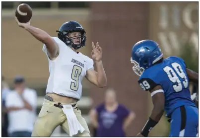  ?? (Democrat-Gazette file photo) ?? Quarterbac­k Cross Jumper (left) had 20 touchdown passes for Jonesboro last season. The Hurricane beat El Dorado in the first round of the Class 6A playoffs before losing to Benton in the second round.