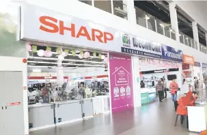  ??  ?? SINGGAH: Wegahome Electrical Sdn Bhd kini dibuka di Pusat Beli-Belah Aiman, Kota Samarahan.