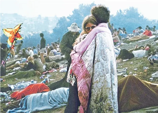  ?? Archivo ?? Una postal ícono del festival que en 1969 congregó a 400.000 personas con espíritu hippie en las afueras de nueva York