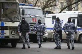  ?? ?? Polisnärva­ron var tung i Moskva på söndagen.