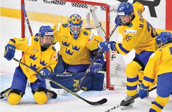  ?? Foto: JonAS EKStröMEr/tt ?? Damkronorn­as konflikt med Svenska ishockeyfö­rbundet är löst. Arkivbild.