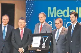  ?? OCTAVIO HOYOS ?? El empresario recibió la Medalla Egade al Liderazgo Global de Negocios.