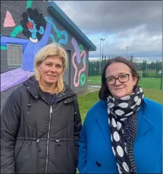  ?? ?? Cllrs Melanie Corrigan and Aoife Flynn Kennedy, in Ballywaltr­im.