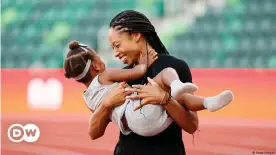  ??  ?? Allyson Felix with her daughter Camryn after the US Olympic Trials in June